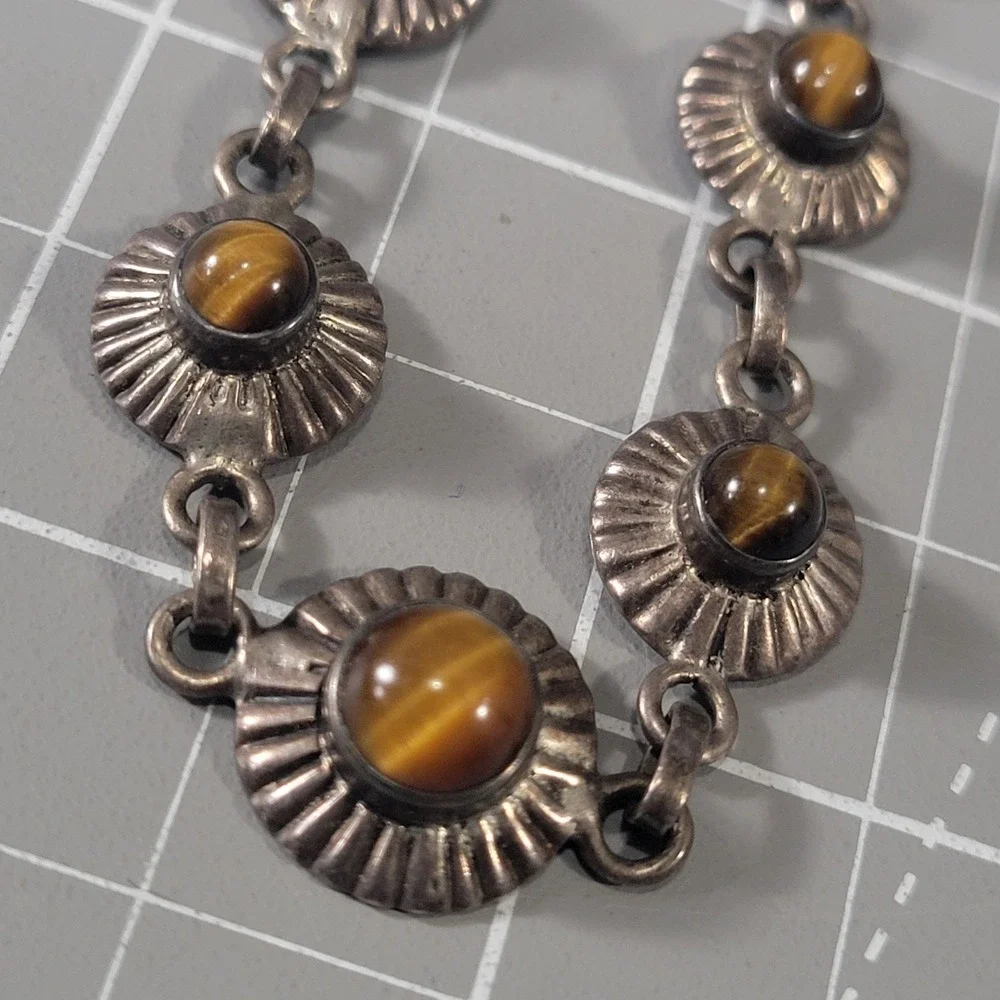 Vintage Silver Tiger's Eye Link Bracelet Toggle Clasp 925 TESTED - Picture 2 of 6